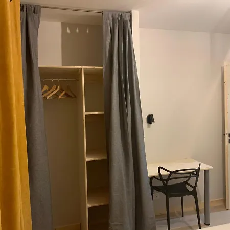 Ski Lodge Guest house *
