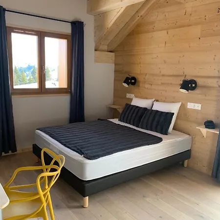 Ski Lodge *
